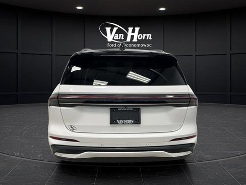 Used 2025 Lincoln Nautilus Black Label w/ Jet Appearance Package AWD/4WD image 6