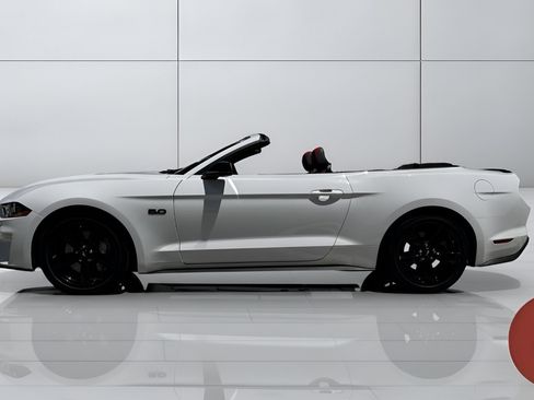 Used 2021 Ford Mustang GT Premium w/ Equipment Group 401A RWD image 3