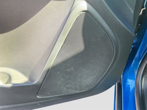 Used 2022 Chevrolet Colorado LT w/ Safety Package image 18