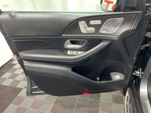 Used 2020 Mercedes-Benz GLS 450 4MATIC image 27