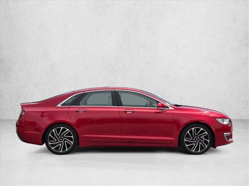 Used 2020 Lincoln MKZ w/ Convenience Package image 4