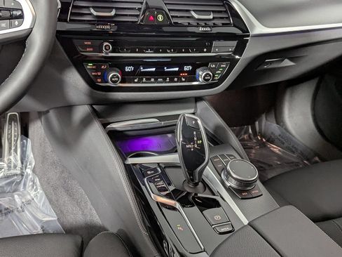 Certified 2023 BMW 530i xDrive w/ M Sport Package AWD/4WD image 40