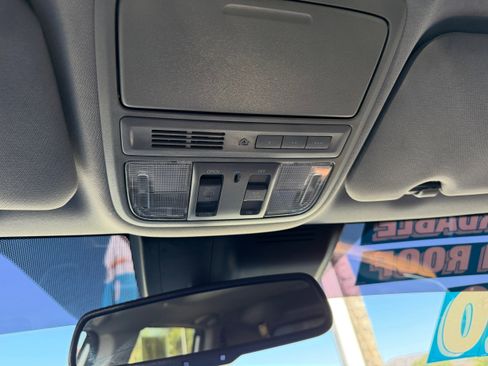 Used 2020 Honda CR-V Touring image 38