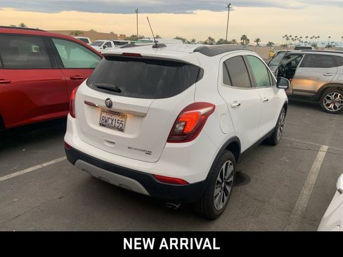 Used 2021 Buick Encore Preferred w/ Safety Package image 4