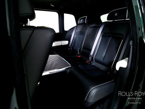 Used 2026 Rolls-Royce Cullinan AWD/4WD image 19