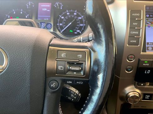 Used 2016 Lexus GX 460 Luxury AWD/4WD image 25