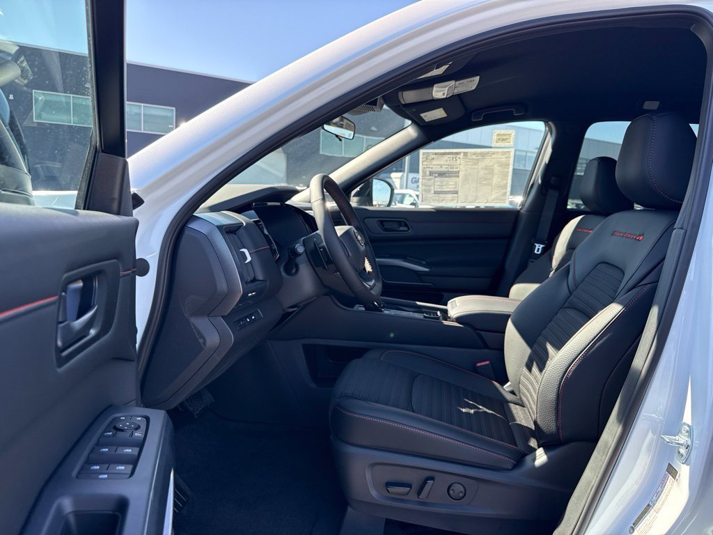 New 2026 Nissan Pathfinder Rock Creek AWD/4WD image 4