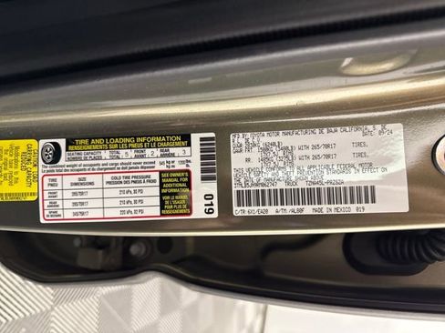 Used 2024 Toyota Tacoma TRD Off-Road w/ TRD Off Road Premium Package image 35