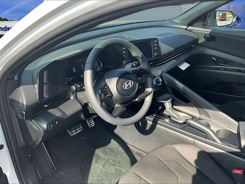 Certified 2026 Hyundai Elantra Sport FWD image 7