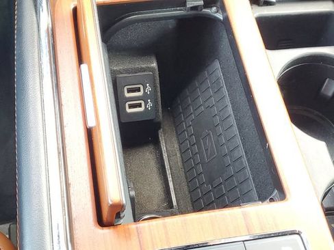 Used 2019 Lincoln Navigator Reserve AWD/4WD image 28