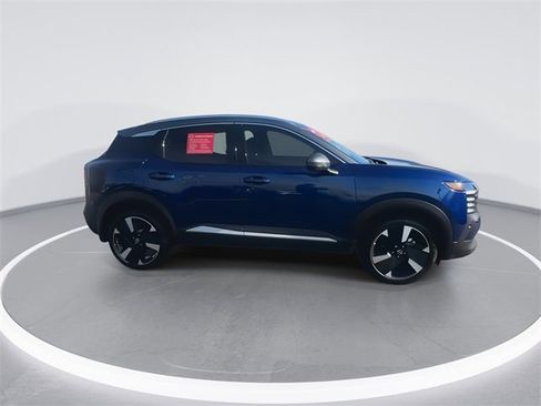 Certified 2025 Nissan Kicks SR w/ SR Premium Package image 9