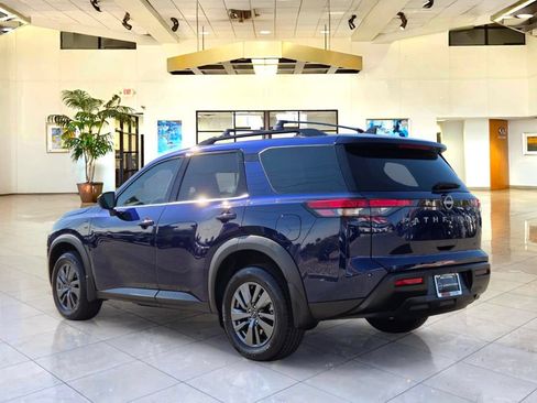 Certified 2026 Nissan Pathfinder SV AWD/4WD image 7