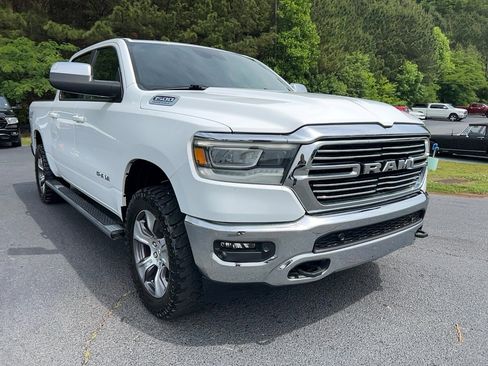 Used 2024 RAM 1500 Laramie AWD/4WD image 3