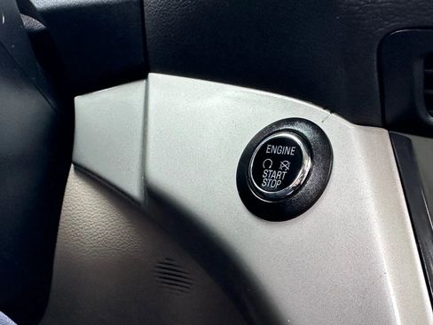 Used 2013 Ford C-MAX SEL image 36