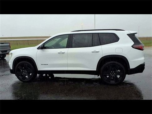 New 2026 GMC Acadia Elevation image 5