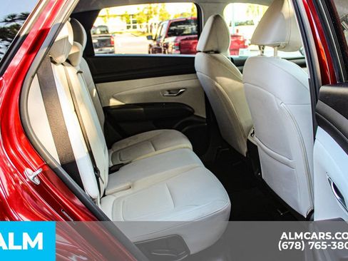 Used 2025 Hyundai Tucson SEL FWD image 18