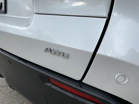 Used 2024 Toyota bZ4X XLE image 44