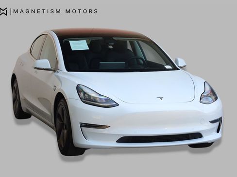 Used 2018 Tesla Model 3 Mid Range RWD image 4