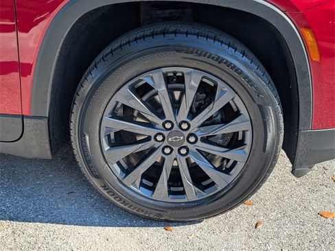 Used 2023 Chevrolet Traverse RS image 15