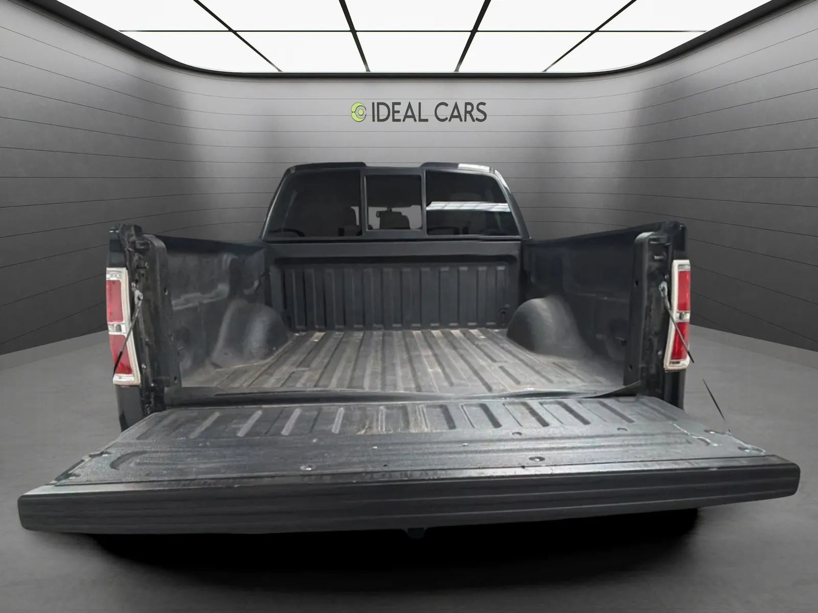 Used 2014 Ford F150 XLT w/ Equipment Group 302A Luxury AWD/4WD image 17