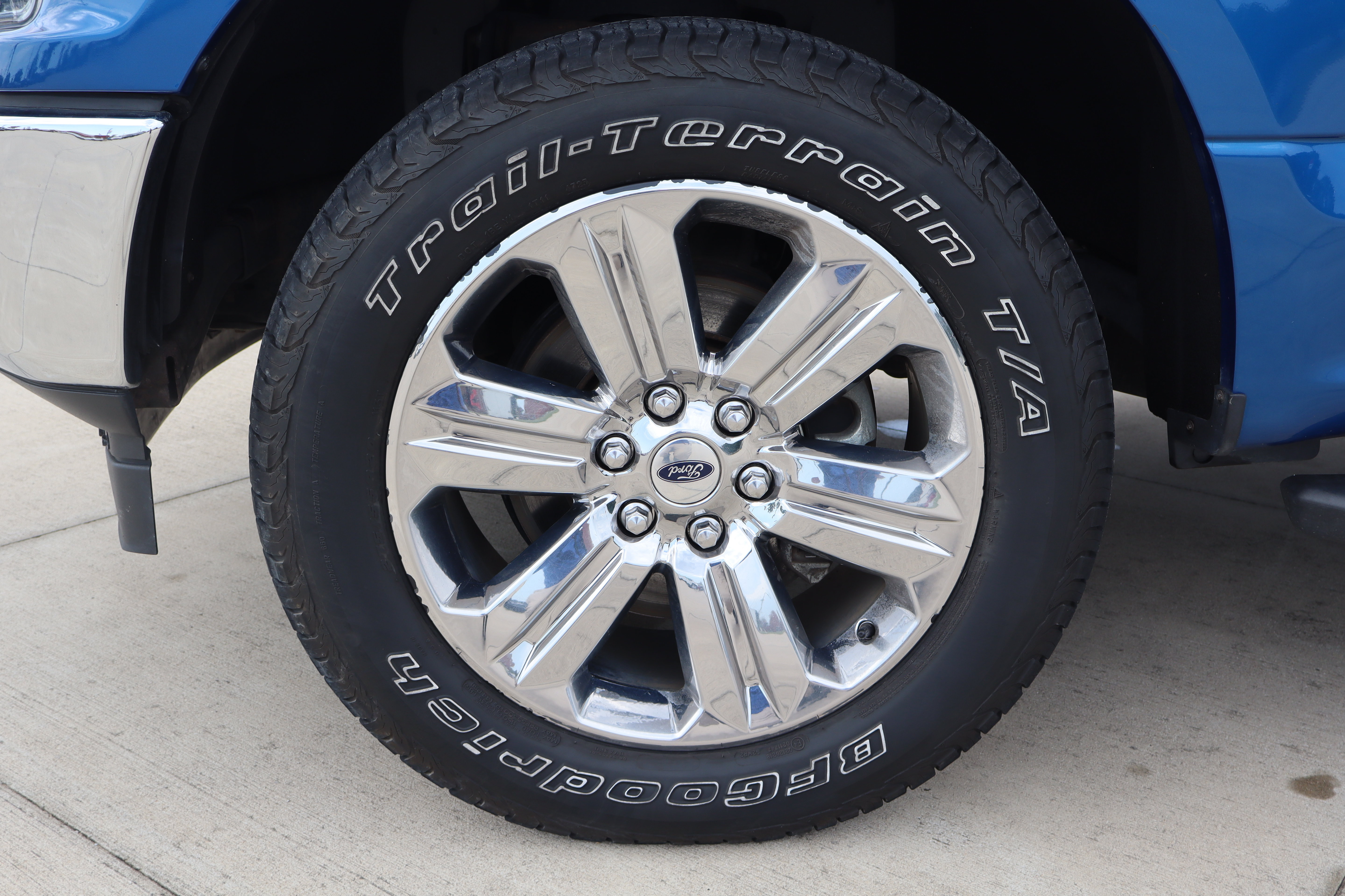 Used 2018 Ford F150 XLT w/ Equipment Group 302A Luxury AWD/4WD image 28