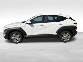New 2026 Hyundai Kona SE FWD video 2