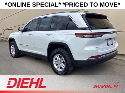Used 2022 Jeep Grand Cherokee Laredo w/ Luxury Tech Group I