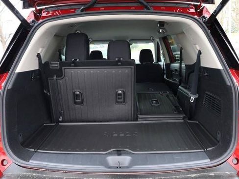 New 2026 Nissan Pathfinder SV w/ Cargo Package AWD/4WD image 8