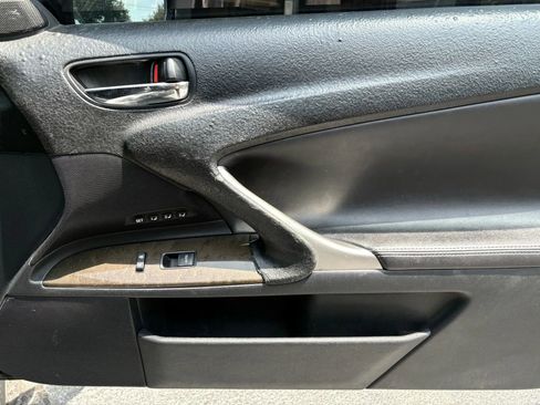 Used 2010 Lexus IS 250C image 14