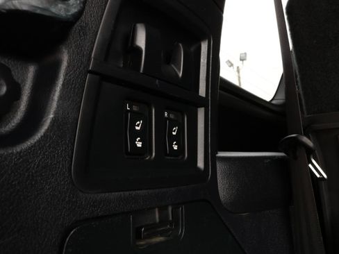 Used 2018 Toyota Sequoia TRD Sport image 39