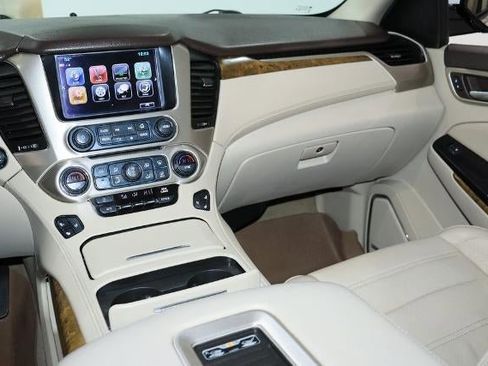 Used 2017 GMC Yukon XL Denali image 22
