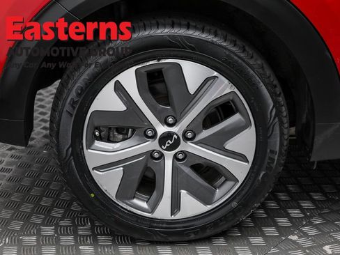 Used 2022 Kia Niro EX w/ Cold Weather Package image 28