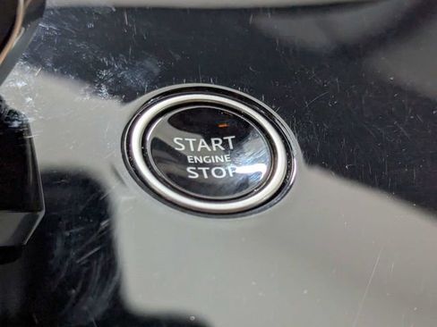 Used 2024 Land Rover Range Rover Sport SE AWD/4WD image 22