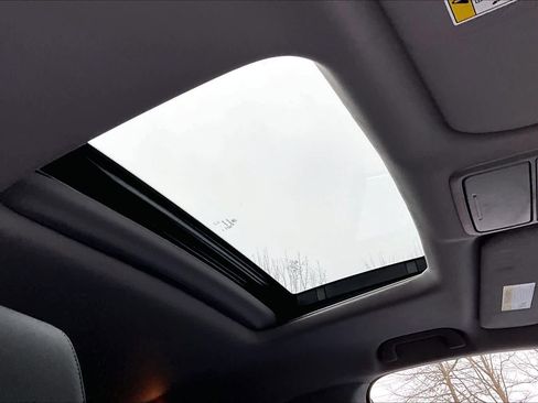 Certified 2024 Honda Odyssey EX-L image 13