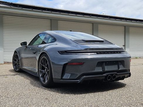 Certified 2026 Porsche 911 GT3 RWD image 3