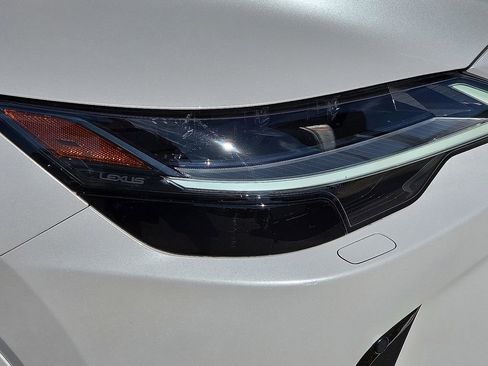 Used 2024 Lexus RX 450h AWD w/ Luxury Package image 11