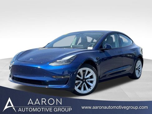 Used 2022 Tesla Model 3 Standard Range RWD image 1