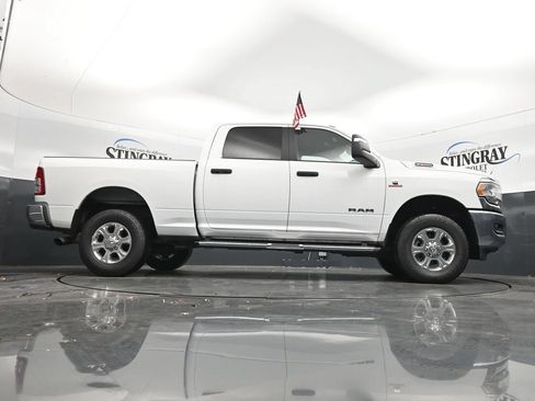 Used 2024 RAM 2500 Big Horn AWD/4WD image 33