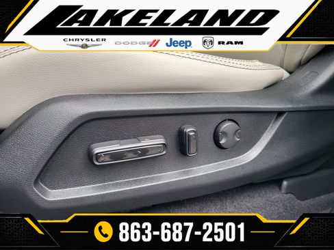 Used 2026 Honda Pilot Touring image 19
