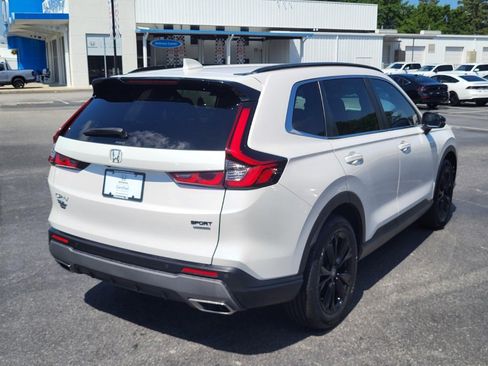Used 2024 Honda CR-V Sport Touring image 2