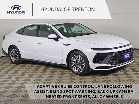 Used 2025 Hyundai Sonata SEL FWD image 1