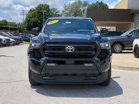 Used 2024 Toyota Tacoma SR5 RWD image 2