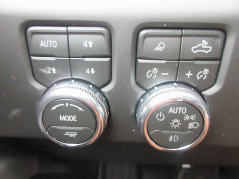 New 2026 GMC Sierra 1500 AT4 w/ AT4 Premium Package image 19