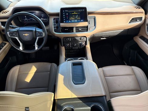 Used 2023 Chevrolet Tahoe Premier w/ Premium Package image 12