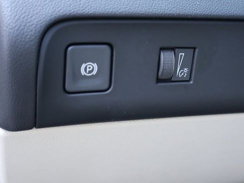 Certified 2023 Buick Enclave Essence w/ Experience Buick Package image 21