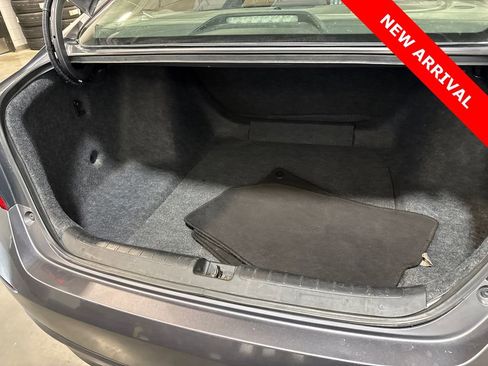Used 2021 Honda Accord LX image 11