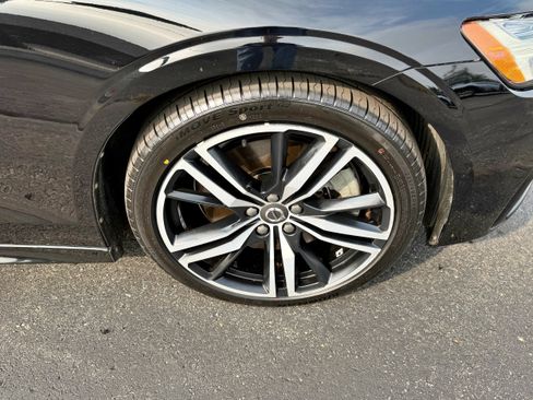 Used 2020 Volvo S60 T6 R-Design AWD/4WD image 11