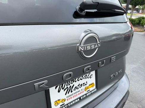 Used 2024 Nissan Rogue SV AWD/4WD image 29