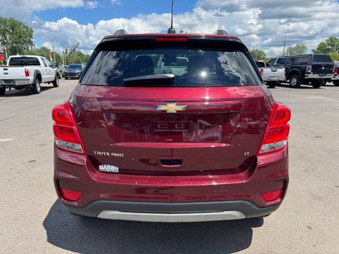 Used 2017 Chevrolet Trax LT w/ LT Convenience Package AWD/4WD image 4
