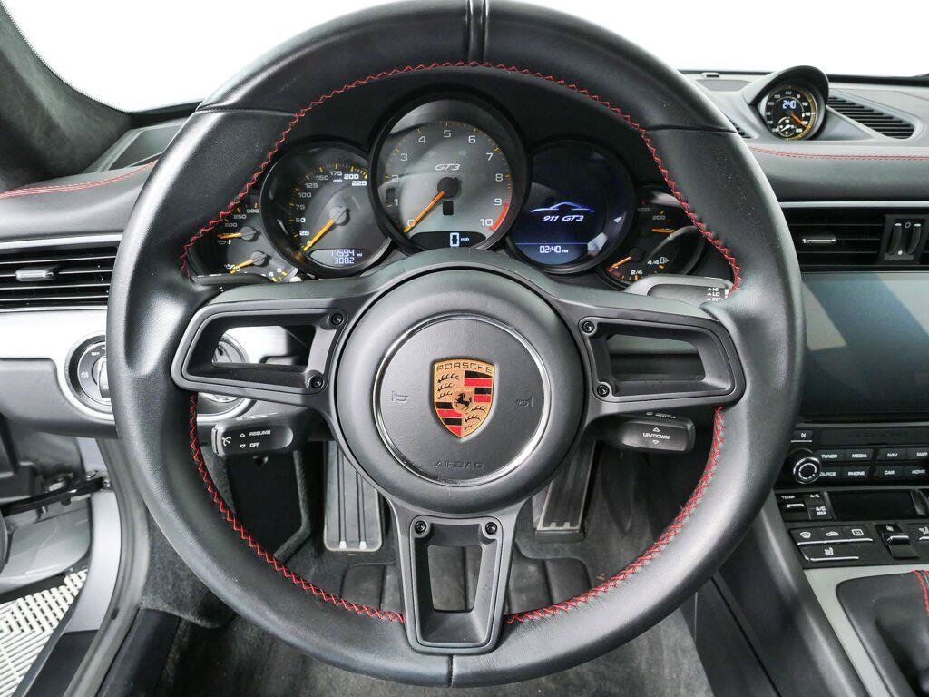 Certified 2018 Porsche 911 GT3 RWD image 9